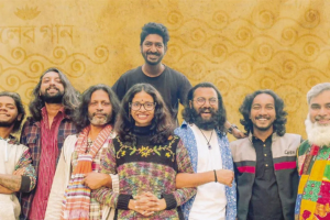 ৫০ বছরে ‘আমরা সূর্যমুখী’: মঞ্চে ‘জলের গান’