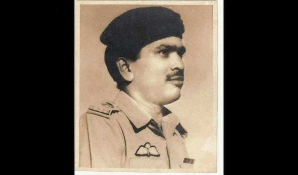 ৭ নভেম্বর অফিসারদের উচ্ছৃঙ্খলতার ক্যুর বিপরীতে সিপাহীদের শৃঙ্খলার অভ্যুত্থান 1762527661 ৭ নভেম্বর: অফিসারদের উচ্ছৃঙ্খলতার ক্যু'র বিপরীতে সিপাহীদের শৃঙ্খলার অভ্যুত্থান