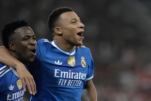 ৭ মিনিটে হ্যাটট্রিক! এমবাপে ইতিহাস গড়লেন