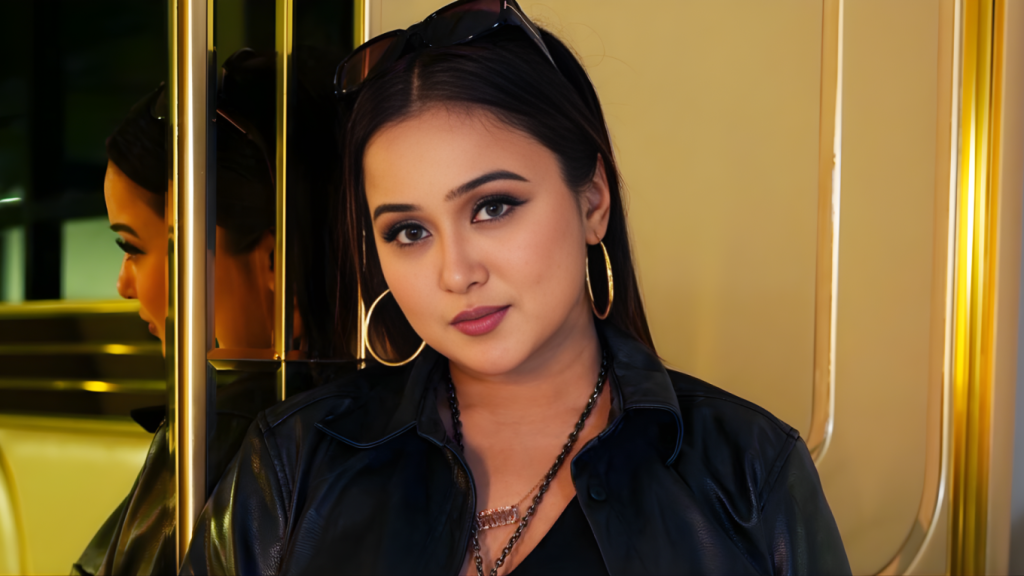 ‘মেয়েদের জীবন থেকে একটা ওড়না বেশি গুরুত্বপূর্ণ!’ – রুকাইয়া জাহান চমকের পোস্টে ভাইরাল তোলপাড়! 4 ‘মেয়েদের জীবন থেকে একটা ওড়না বেশি গুরুত্বপূর্ণ – রুকাইয়া জাহান চমক 1763798967 ‘মেয়েদের জীবন থেকে একটা ওড়না বেশি গুরুত্বপূর্ণ!’ – রুকাইয়া জাহান চমকের পোস্টে ভাইরাল তোলপাড়!