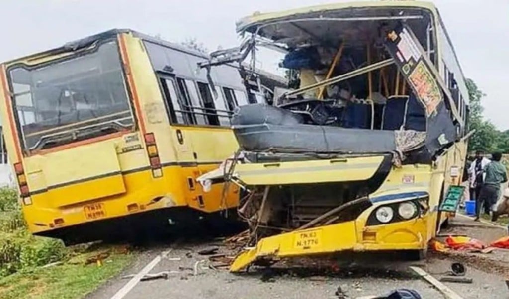11 killed in head on collision between two government buses in India 1764554220 ভারতে দুই সরকারি বাসের মুখোমুখি সংঘর্ষে নিহত ১১