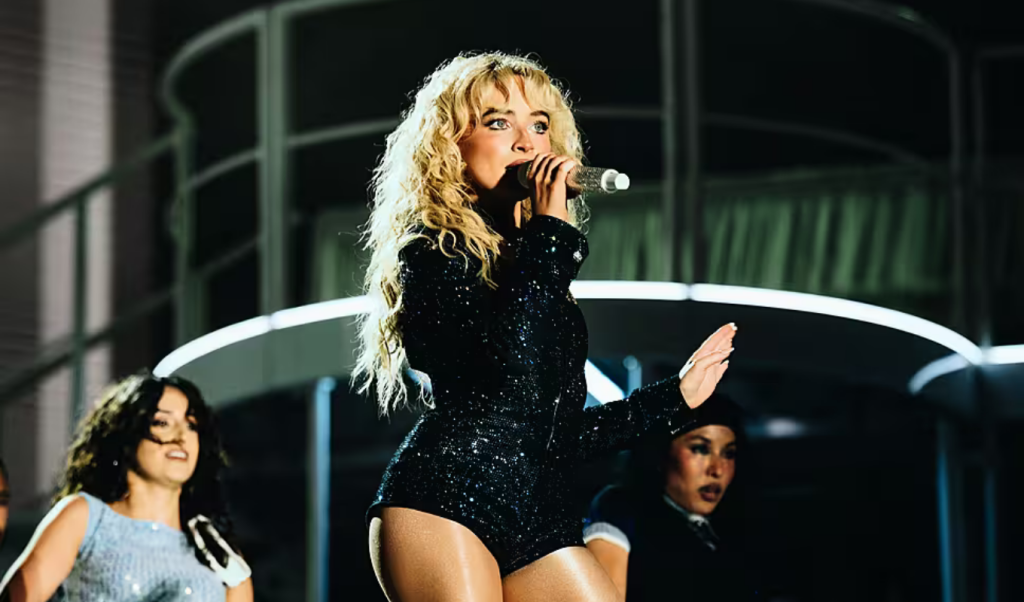 Sabrina Carpenter র ক্ষোভ ICE প্রচারণায় তার গান ব্যবহারের অভিযোগ 1764769242 "আইস ক্রিয়েট প্রচারণায় তার গান ব্যবহারের অভিযোগে সাবরিনা কার্পেন্টারের ক্ষোভ"