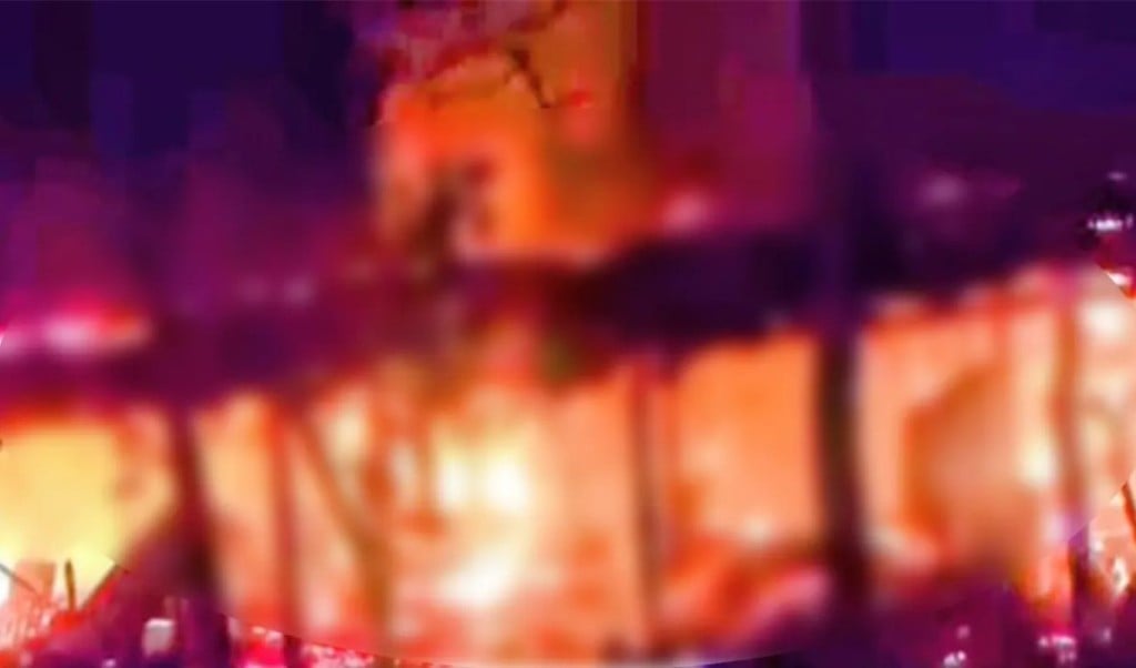 Ten Houses Destroyed in Nawabganj Fire Elderly Man Dies 1764740317 নবাবগঞ্জে আগুনে পুড়ল ১০ বাড়ি, প্রাণ গেল এক বৃদ্ধের