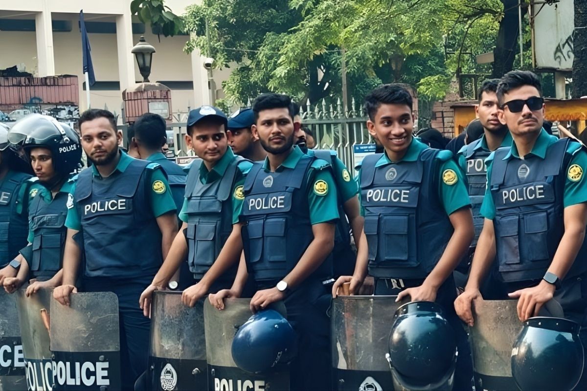 আইনশৃঙ্খলা রক্ষায় ১০ হাজার সদস্য মোতায়েন