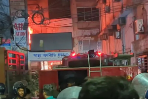 উদীচী কার্যালয়ে ভয়াবহ অগ্নিকাণ্ডে সাংস্কৃতিক অঙ্গনে উদ্বেগ