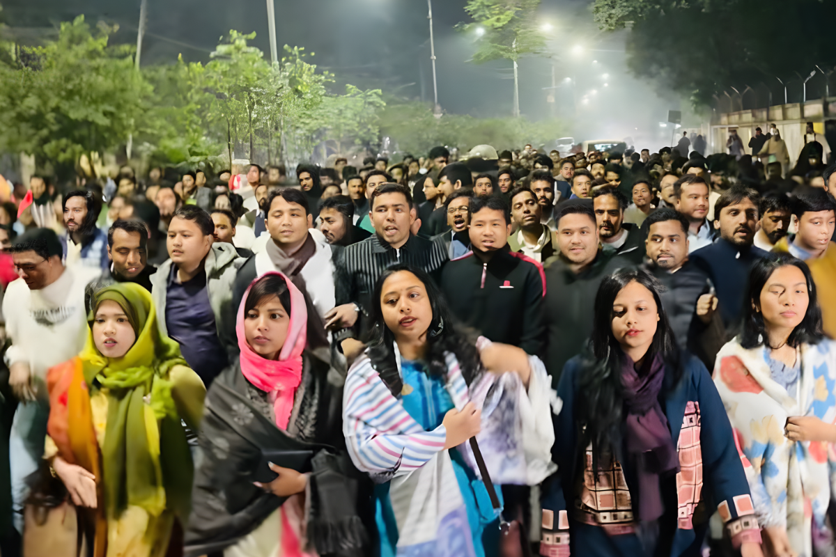 ওসমান হাদী হত্যাচেষ্টার প্রতিবাদে বিক্ষোভ ঢাবিতে