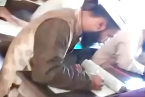 কুমিল্লা পিপুলিয়া মাদরাসায় বই খুলে পরীক্ষা