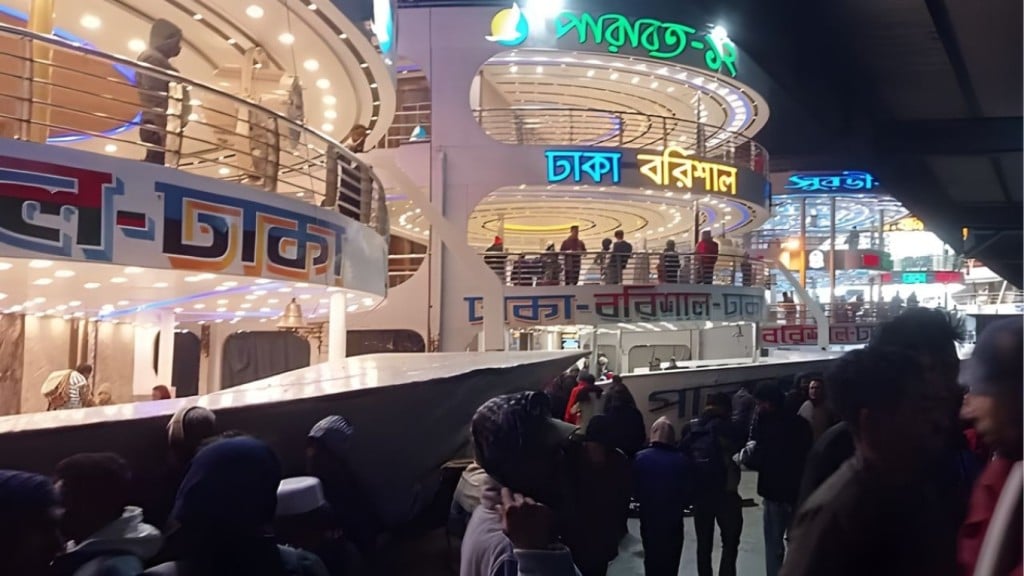 কুয়াশার কবলে নদীপথ দুই দিন পর ঢাকা বরিশাল লঞ্চ চলাচল শুরু 1767140108 কুয়াশার কবলে নদীপথ: দুই দিন পর ঢাকা-বরিশাল লঞ্চ চলাচল শুরু