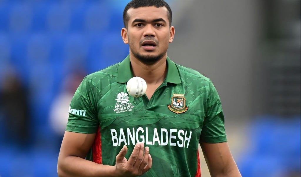 খরুচে বোলিংয়ে তাসকিন হার শারজাহর 1766636062 খরুচে বোলিংয়ে তাসকিন, হারল শারজাহ