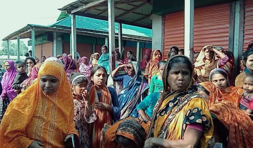 গাইবান্ধায় পোড়া খিচুড়ি নিয়ে সংঘর্ষ নিহত ১ 1765975204 গাইবান্ধায় পোড়া খিচুড়ি নিয়ে সংঘর্ষ, নিহত ১