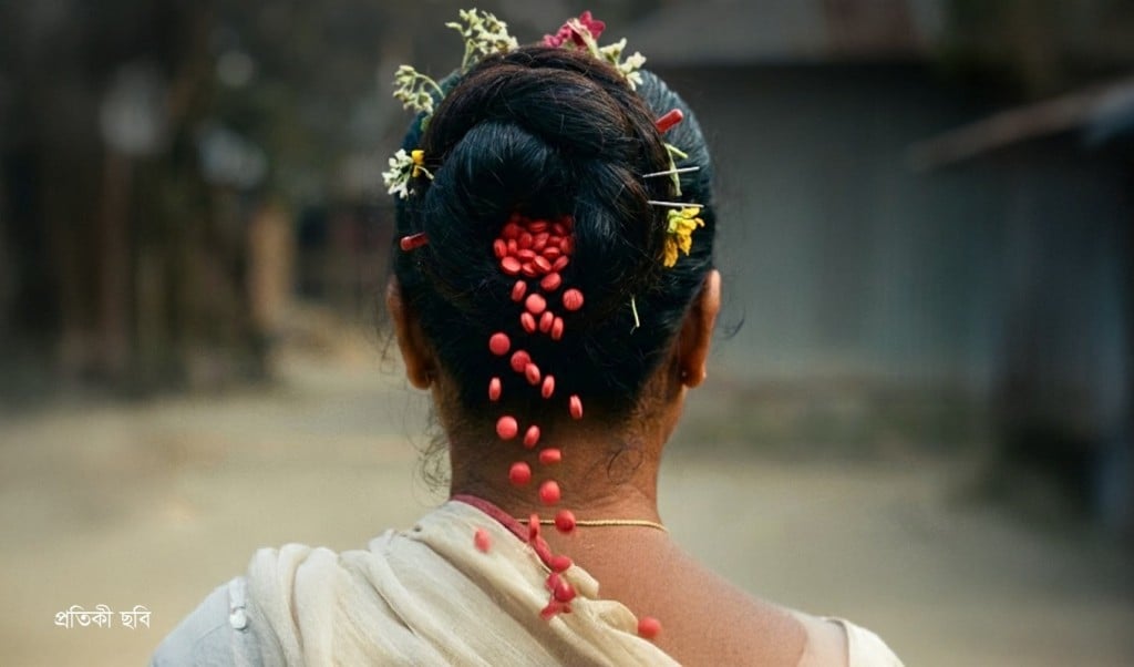 চুলের খোপায় দুই হাজার পিস ইয়াবা আটক নারী 1765194596 চুলের খোপায় লুকানো দুই হাজার পিস ইয়াবাসহ , আটক নারী