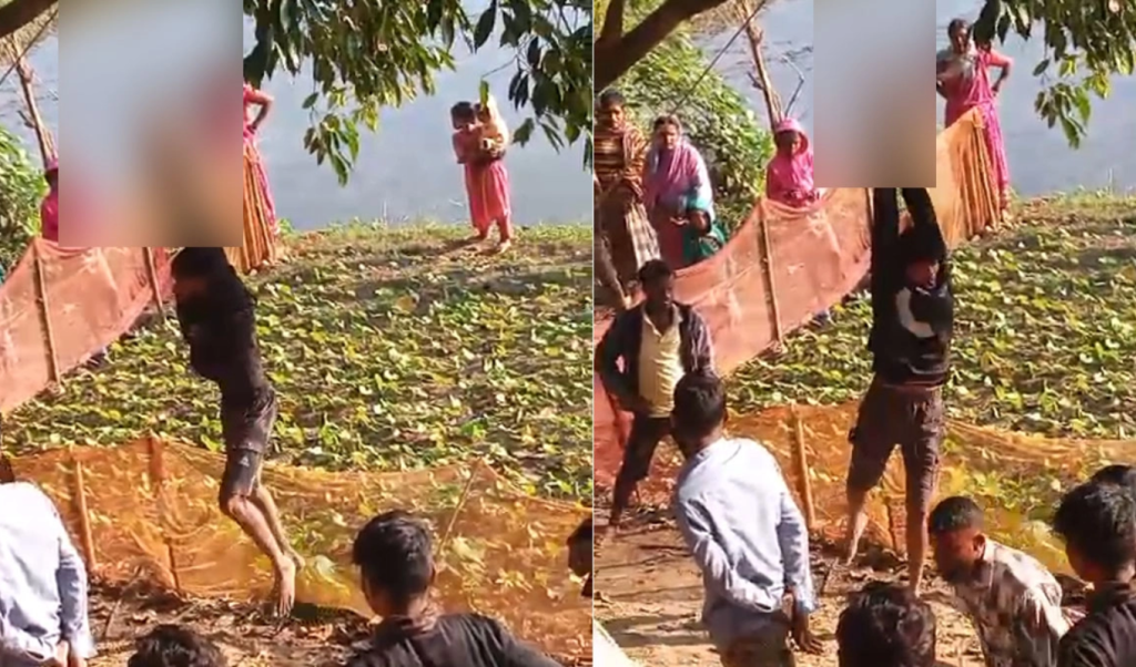 চোর সন্দেহে দৃষ্টি প্রতিবন্ধী যুবককে গাছে ঝুলিয়ে নির্যাতন ভিডিও ভাইরাল 1764922772 চোর সন্দেহে দৃষ্টি প্রতিবন্ধী যুবককে গাছে ঝুলিয়ে নির্যাতন, ভিডিও ভাইরাল