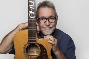 জনের আবেগঘন পারফরম্যান্স