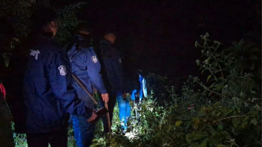 টেকনাফে সন্ধ্যায় খেলার মাঠ থেকে ছয় শিশু–কিশোর অপহৃত 1764541064 টেকনাফে সন্ধ্যায় খেলার মাঠ থেকে ছয় শিশু–কিশোর অপহৃত
