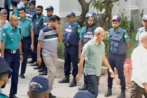 ট্রাইব্যুনালে কঠোর অবস্থান—সেনা কর্মকর্তাদের ভার্চুয়াল হাজিরার আবেদন নাকচ, সশরীরে উপস্থিতির নির্দেশ