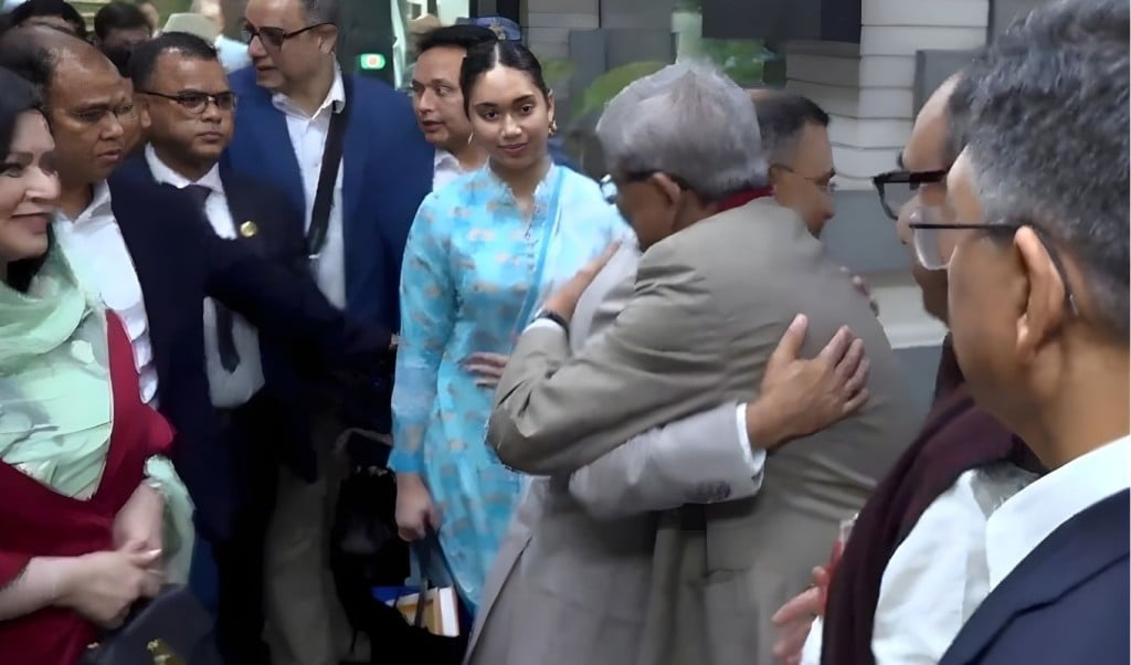 তারেক রহমানকে স্বাগত জানালেন স্থায়ী কমিটি 1766651247 তারেক রহমানকে স্বাগত জানালেন স্থায়ী কমিটি