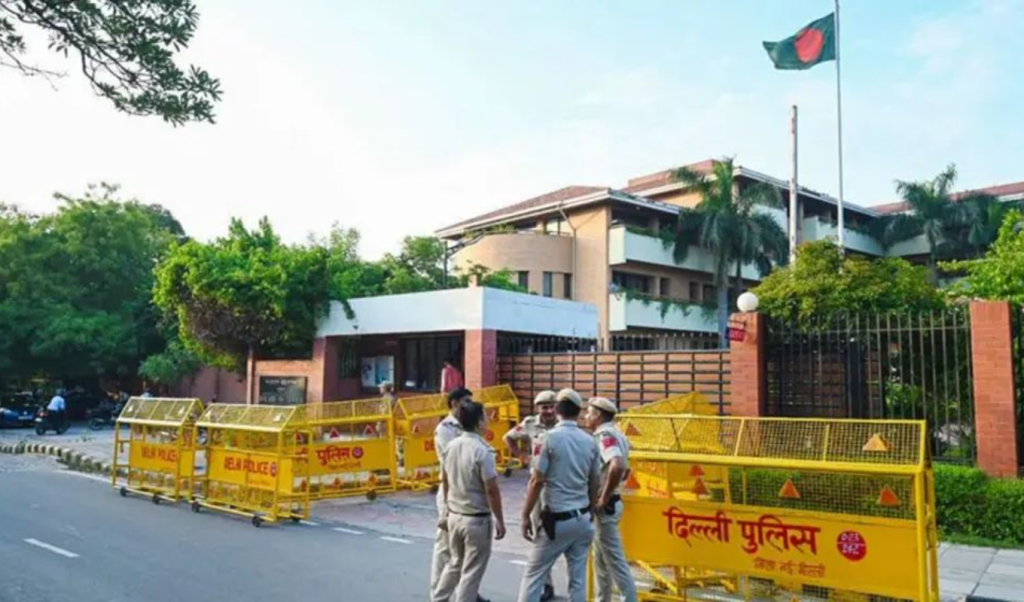 দিল্লিতে বাংলাদেশ হাইকমিশনে সাময়িকভাবে ভিসা ও কনসুলার কার্যক্রম স্থগিত 1766415473 দিল্লিতে বাংলাদেশ হাইকমিশনে সাময়িকভাবে ভিসা ও কনসুলার কার্যক্রম স্থগিত