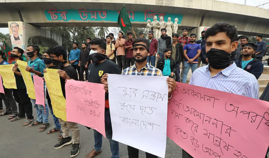 দীপু ও আয়েশার হত্যার বিচার দাবি শিক্ষার্থীদের 1766324481 দীপু ও আয়েশার হত্যার বিচার দাবি শিক্ষার্থীদের