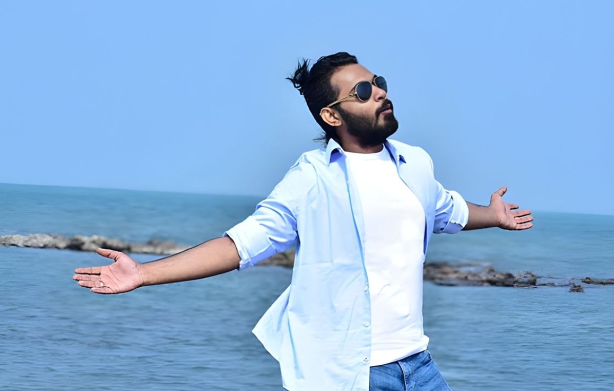 দীর্ঘ বিরতির পর সংগীতে ফিরছেন জনপ্রিয় শিল্পী রুমি