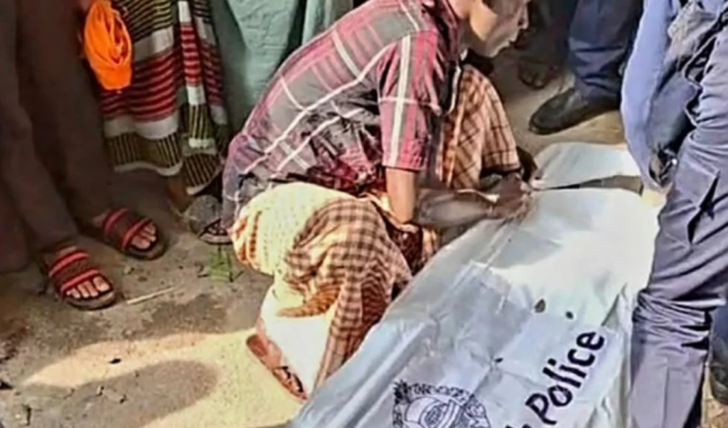 নোয়াখালীতে চাঁদাবাজির অভিযোগে গণপিটুনিতে যুবক নিহত 1765192721 নোয়াখালীতে চাঁদাবাজির অভিযোগে গণপিটুনিতে যুবক নিহত