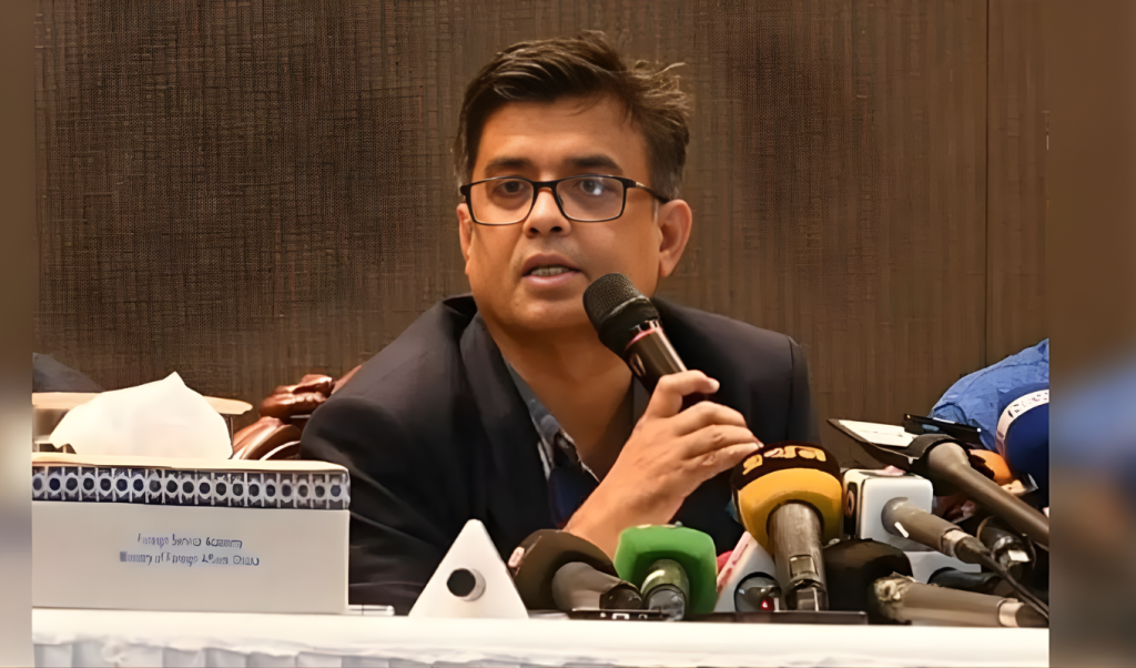 প্রেস সচিব প্রকাশ্যে জানালেন ‘আমি লজ্জিত 1766142787 দুই শীর্ষ সংবাদমাধ্যমে হামলায় প্রধান উপদেষ্টার প্রেস সচিব প্রকাশ্যে জানালেন ‘আমি লজ্জিত'