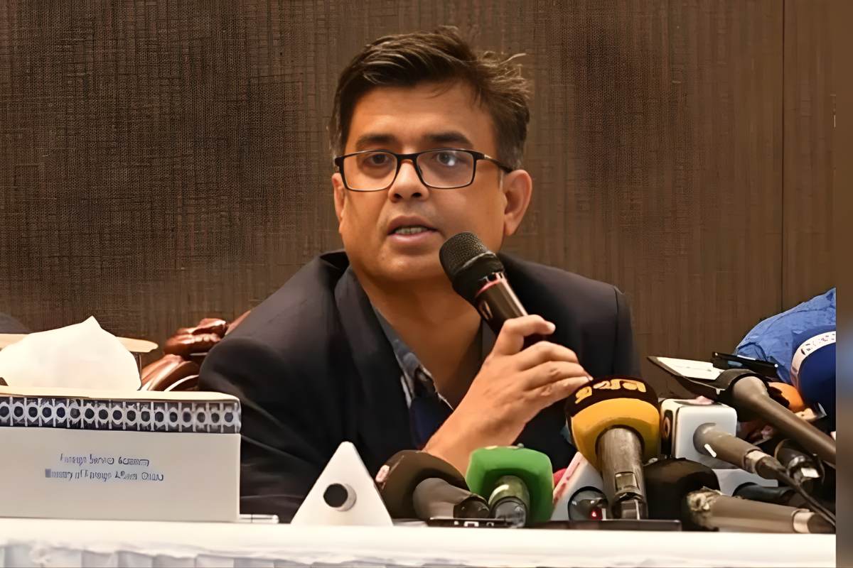 দুই শীর্ষ সংবাদমাধ্যমে হামলায় প্রধান উপদেষ্টার প্রেস সচিব প্রকাশ্যে জানালেন  ‘আমি লজ্জিত’