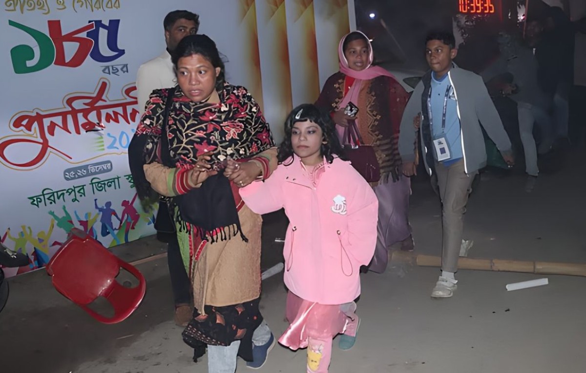 বহিরাগতদের তাণ্ডবে ফরিদপুরে জেমসের কনসার্ট পণ্ড: আহত ৩০