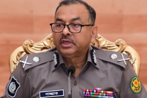 গৃহকর্মী নিয়োগে পরিচয় যাচাইয়ের আহ্বান ডিএমপি কমিশনারের