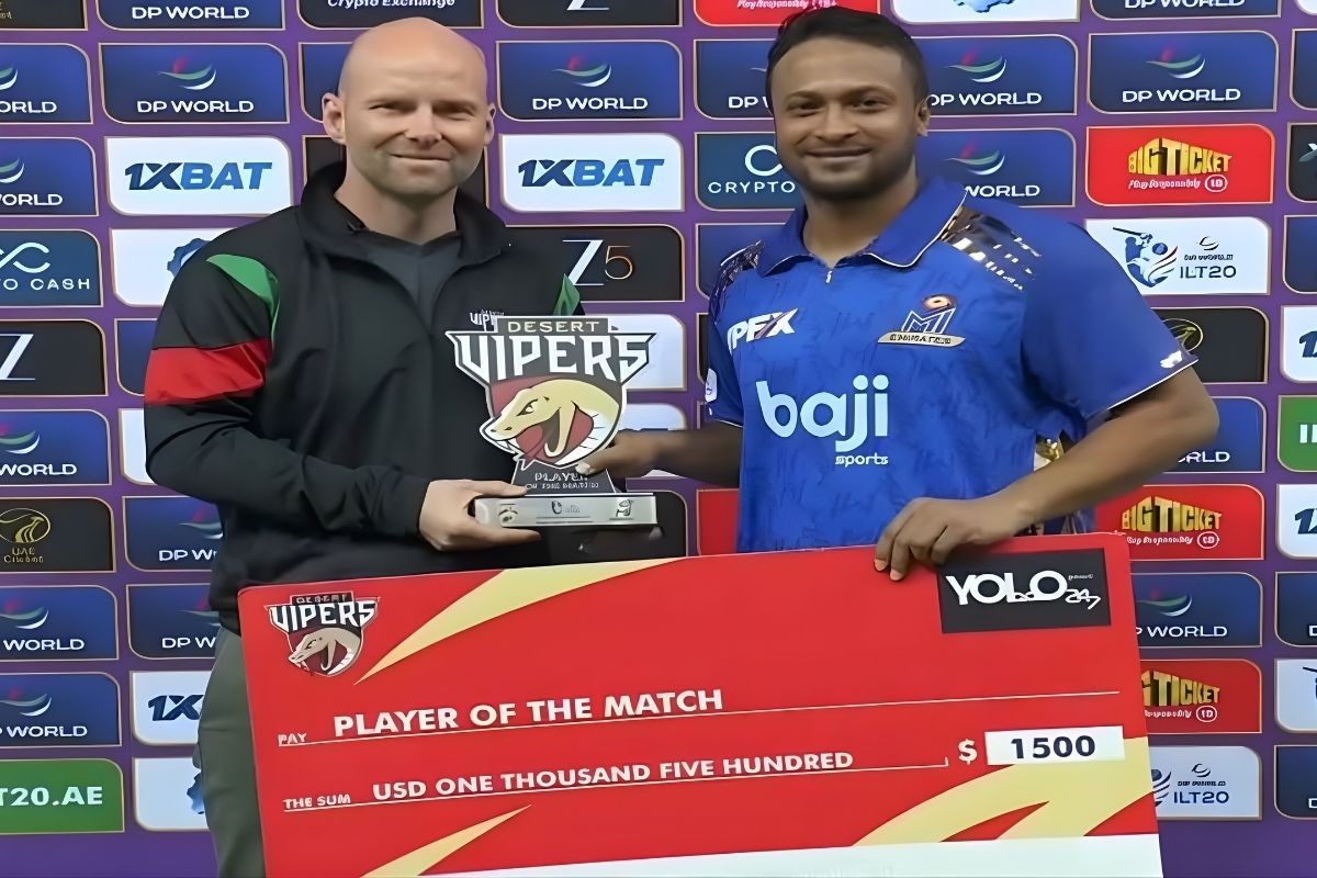 ব্যাটে-বলে উজ্জ্বল সাকিব, প্রমাণ করলেন ফর্ম নয়—ক্লাসই আসল