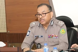 রাজধানীতে উত্তেজনা, ডিএমপি কমিশনারের ধৈর্য বজায় রাখার আহ্বান