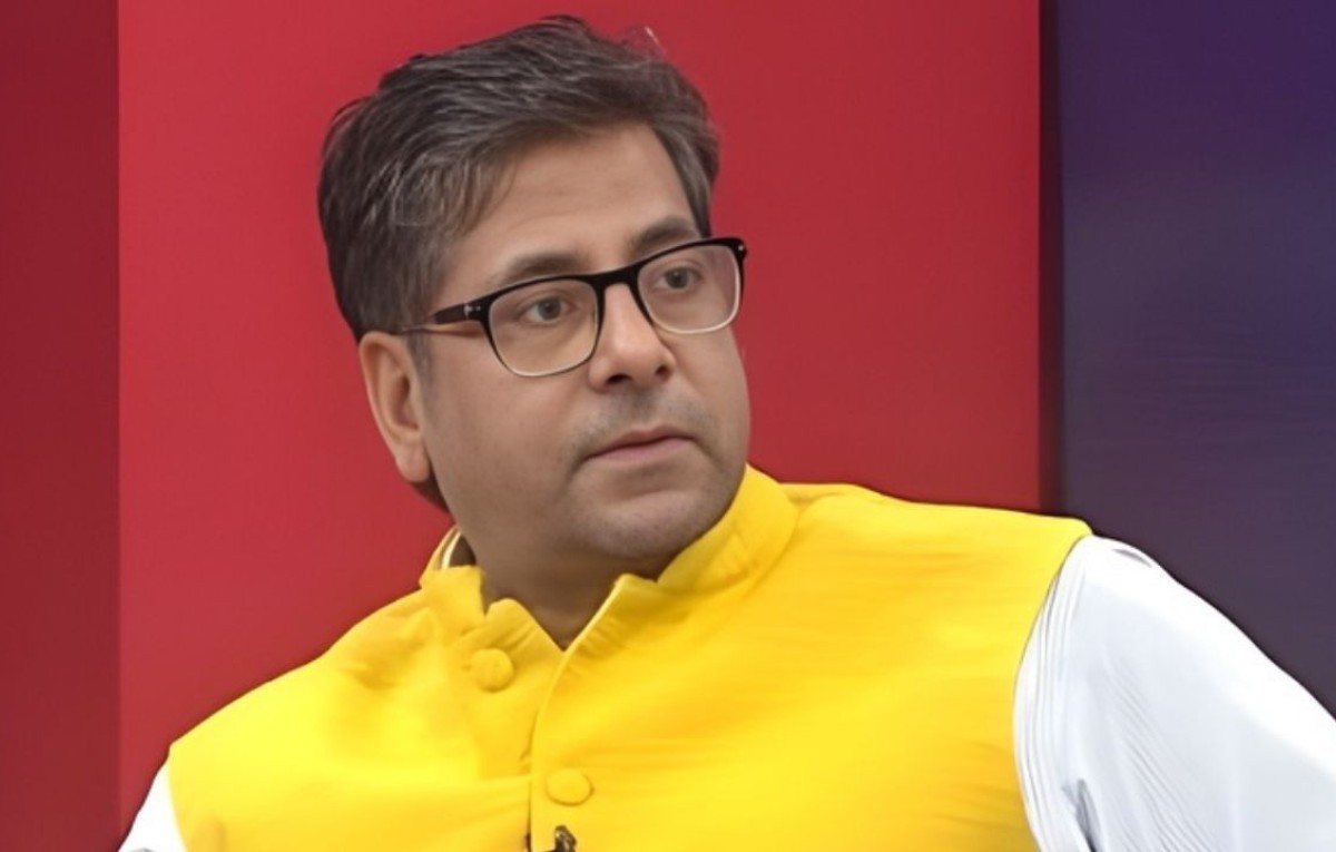 রাজাকার বিতর্কে ভুয়া পরিচয়ের নতুন কৌশল সমালোচনায়