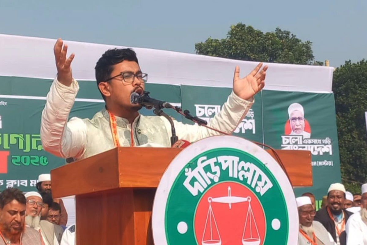 লন্ডন-দিল্লিতে বসে রাজনীতি চলবে না: সাদিক কায়েম