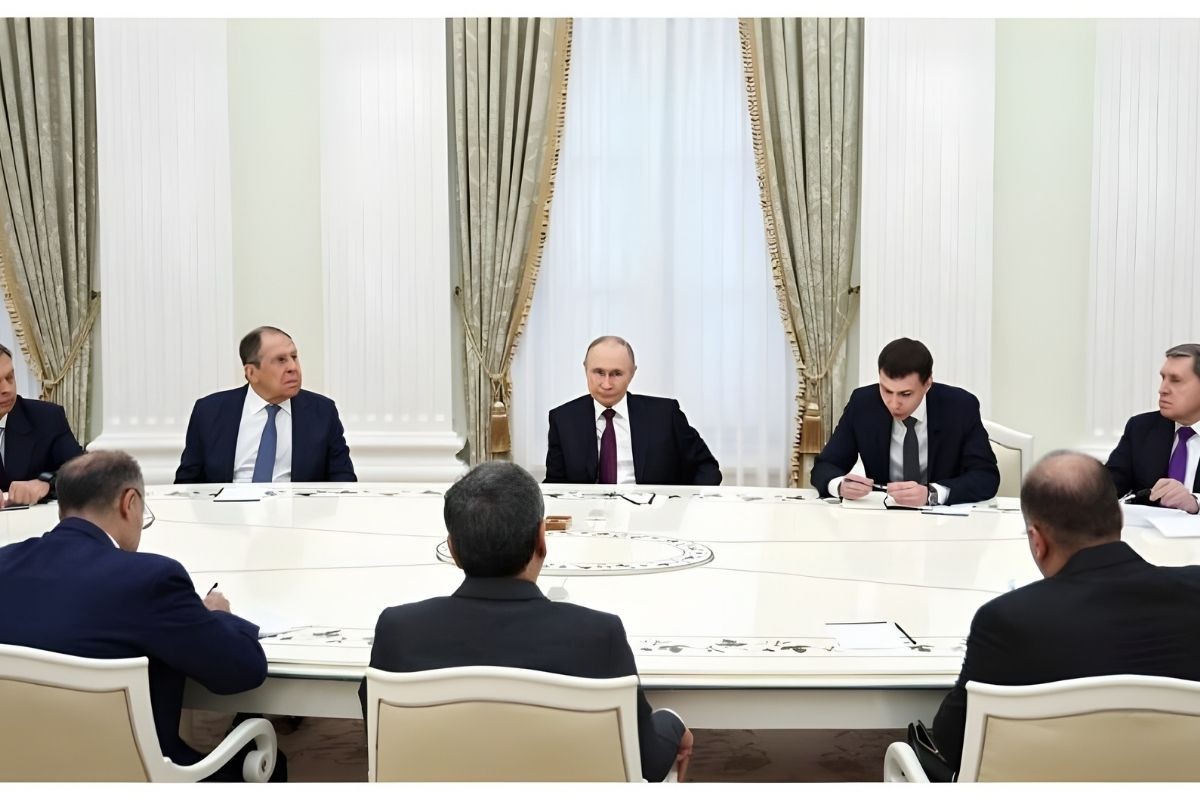 “শান্তির টেবিল ভাঙল,রাশিয়ার রেকর্ড বিমান হামলা যুদ্ধ পরিস্থিতিকে আরও জটিল করল