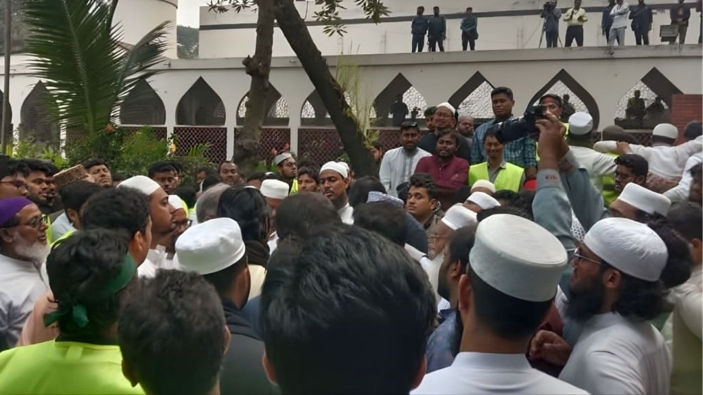 শাহবাগ ছাড়লো ইনকিলাব মঞ্চ জাহাঙ্গীর–খোদা বখসকে ২৪ ঘণ্টার আলটিমেটাম 1766268732 শাহবাগ ছাড়লো ইনকিলাব মঞ্চ, জাহাঙ্গীর–খোদা বখসকে ২৪ ঘণ্টার আলটিমেটাম