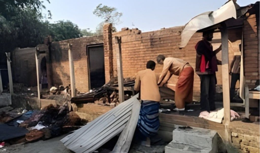 সহকারী ভূমি অফিসে রাতের ভয়াবহ অগ্নিকাণ্ড 1765009455 সহকারী ভূমি অফিসে রাতের ভয়াবহ অগ্নিকাণ্ড