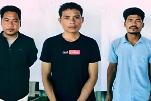 সীমান্তে ৩ ভারতীয় নাগরিক আটক, রহস্যজনক পেছনের কারণ