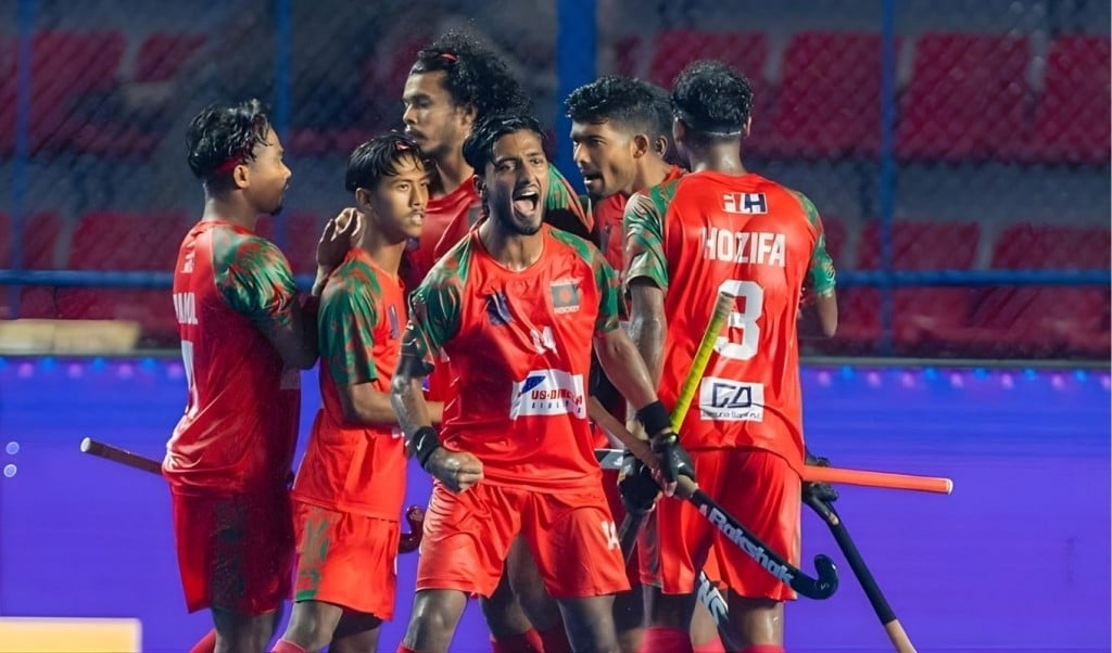 হকির মাদুরাইয়ে লাল–সবুজের উচ্ছ্বাস এক ম্যাচে ছয় খেলোয়াড়ের গোল 1764839354 হকির মাদুরাইয়ে লাল–সবুজের উচ্ছ্বাস: এক ম্যাচে ছয় খেলোয়াড়ের গোল!