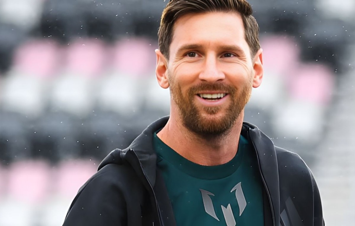 হায়দরাবাদে মেসির সঙ্গে ছবি তুলতে লাখ টাকার চাহিদা