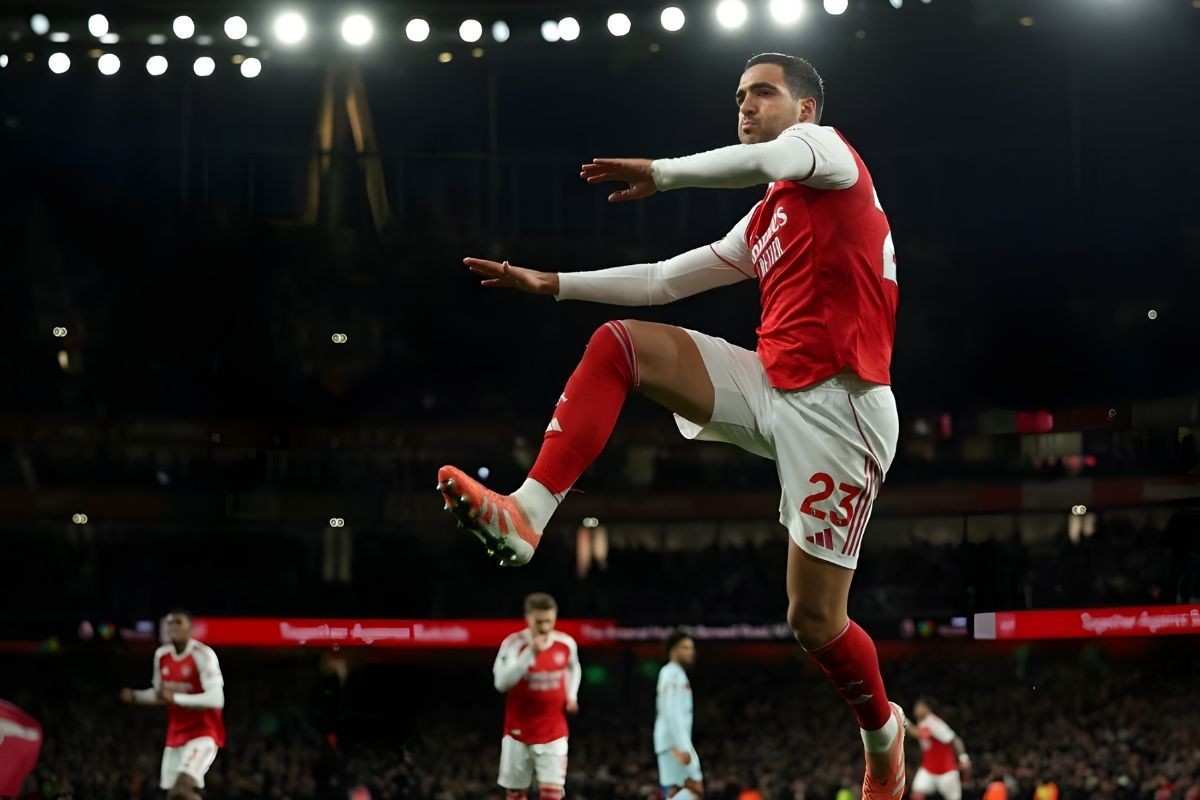 ১৪ ম্যাচে মাত্র ১ হার: আর্সেনালের শিরোপা স্বপ্ন কি এবার ইতিহাস হতে যাচ্ছে?