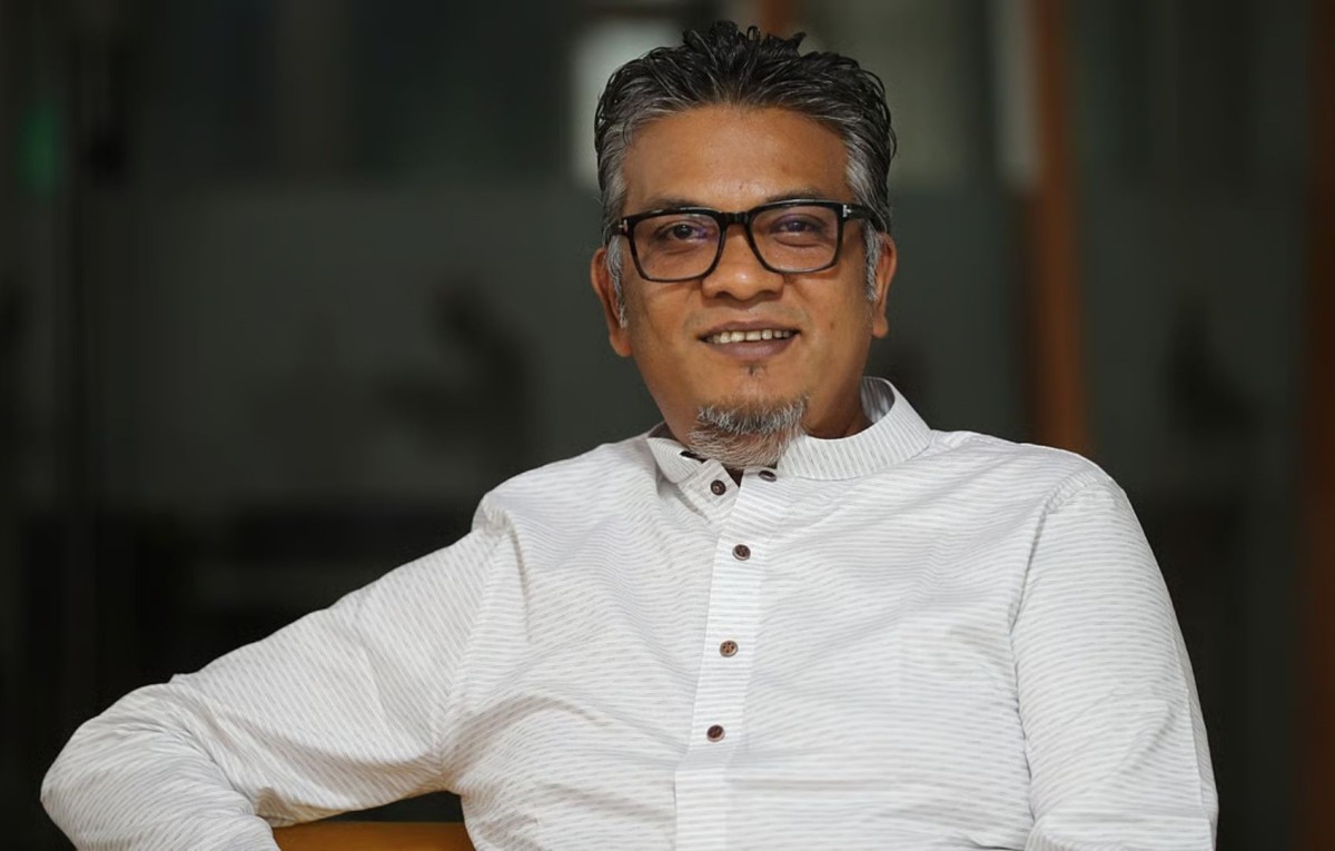 ‘সুনীল–বরুণা’ গায়ক মাহাদী : আলো থেকে আড়াল