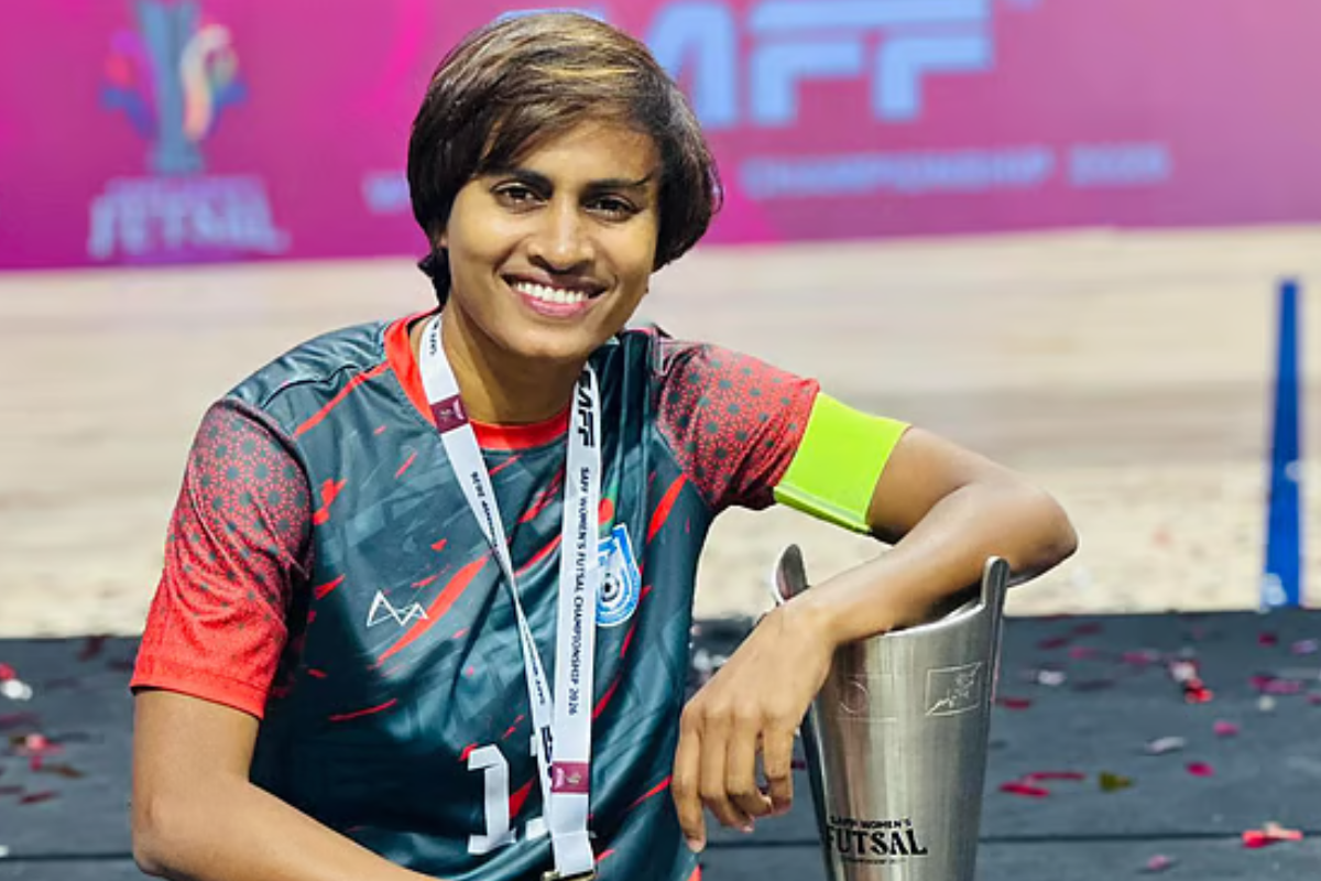 সাবিনা মানেই নারী ফুটবলের স্বর্ণময় ‘প্রথম’–এর গল্প