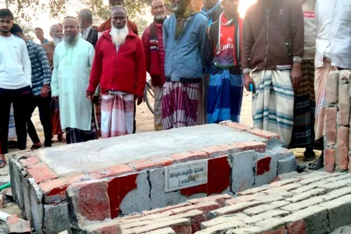 হাটের দেয়াল চাপায় সিরাজগঞ্জে দুই শিশু প্রাণ হারাল