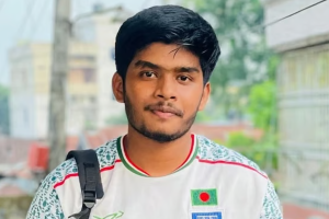 নেত্রকোনায় ট্রেন থেকে পড়ে কলেজছাত্র নিহত