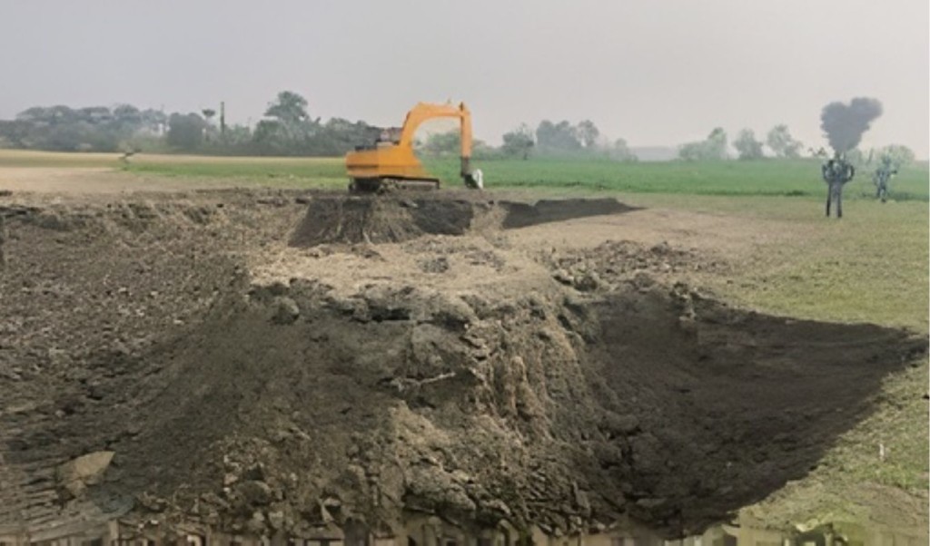 অবৈধ মাটি উত্তোলনের সরঞ্জাম জব্দ ২২ জন আটক অবৈধ মাটি উত্তোলনের সরঞ্জাম জব্দ, ২২ জন আটক