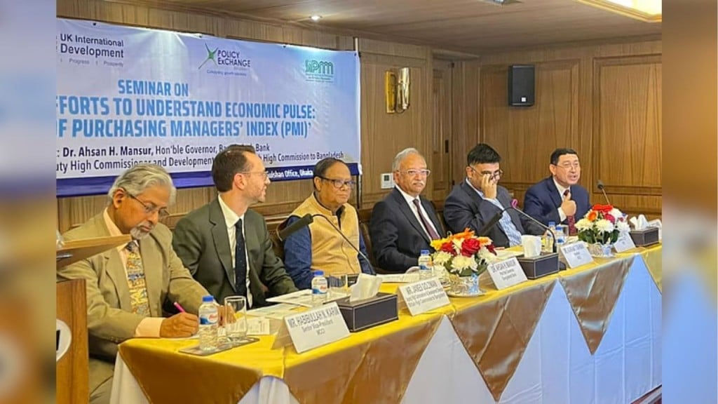 অর্থনীতির ইতিবাচক রূপান্তর অর্থবছরে রিজার্ভ ৩৫ বিলিয়ন ডলার ছাড়ানোর পূর্বাভাস অর্থনীতির ইতিবাচক রূপান্তর: অর্থবছরে রিজার্ভ ৩৫ বিলিয়ন ডলার ছাড়ানোর পূর্বাভাস
