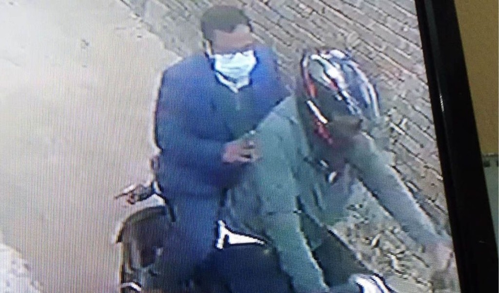 ইবি শিক্ষক অপহরণের ঘটনায় উত্তপ্ত ক্যাম্পাস ইবি শিক্ষক অপহরণের ঘটনায় উত্তপ্ত ক্যাম্পাস