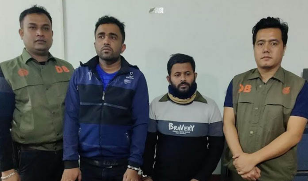 কুমিল্লায় দুই সন্ত্রাসী পিস্তলসহ গ্রেফতার