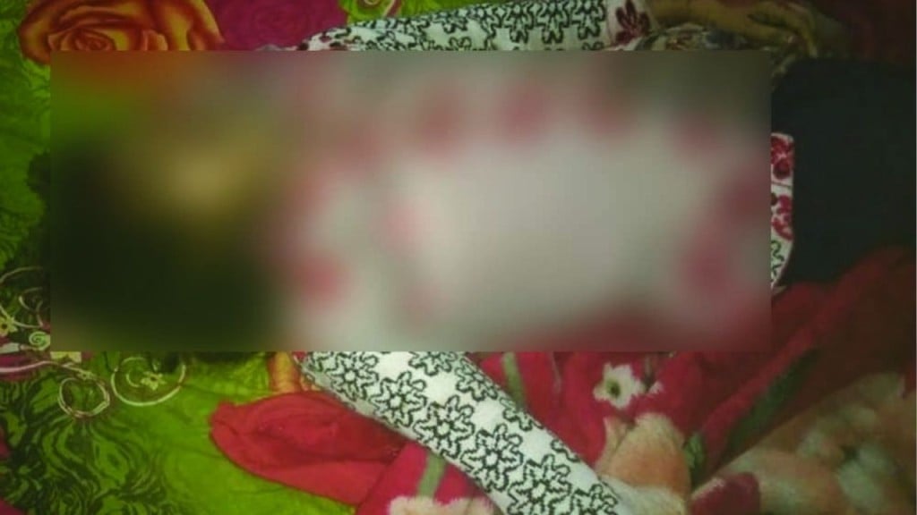 কেরানীগঞ্জে গৃহবধূর রহস্যজনক মৃত্যু স্বামী ও শ্বশুরবাড়ির লোকজন পলাতক কেরানীগঞ্জে গৃহবধূর রহস্যজনক মৃত্যু: স্বামী ও শ্বশুরবাড়ির লোকজন পলাতক