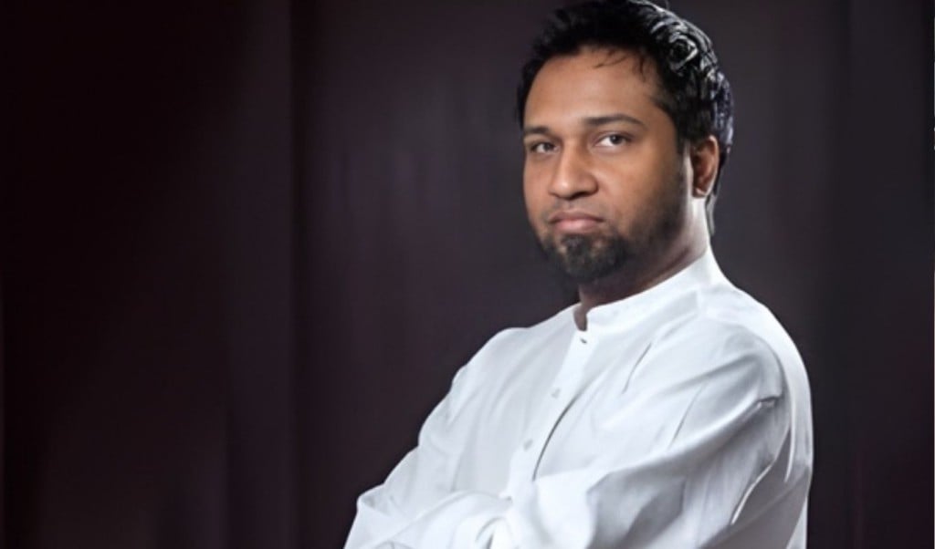 কৌশিক তাপসের দেশত্যাগ ও আয়কর তলব কৌশিক তাপসের দেশত্যাগ ও আয়কর তলব