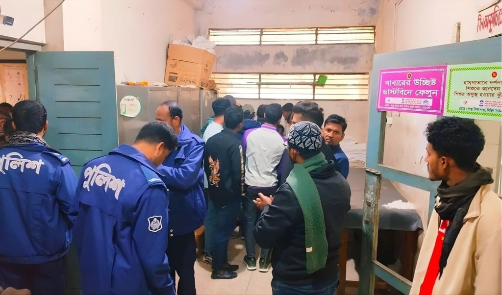 খেলার বয়সেই রোলারের দাপটে শেষ হলো শিশু আজিমের জীবন 1768125084 খেলার বয়সেই রোলারের দাপটে শেষ হলো শিশু আজিমের জীবন